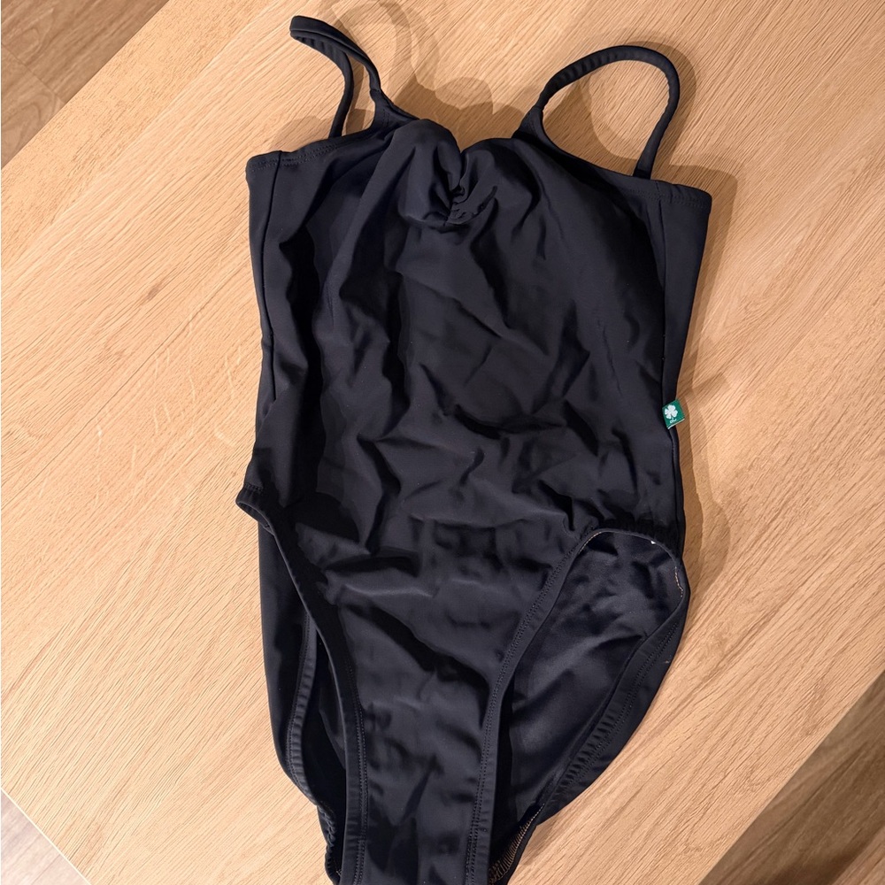 Black classic Luckyleo leotard